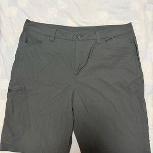Eddie Bauer Men's Dark Gray Cargo Shorts